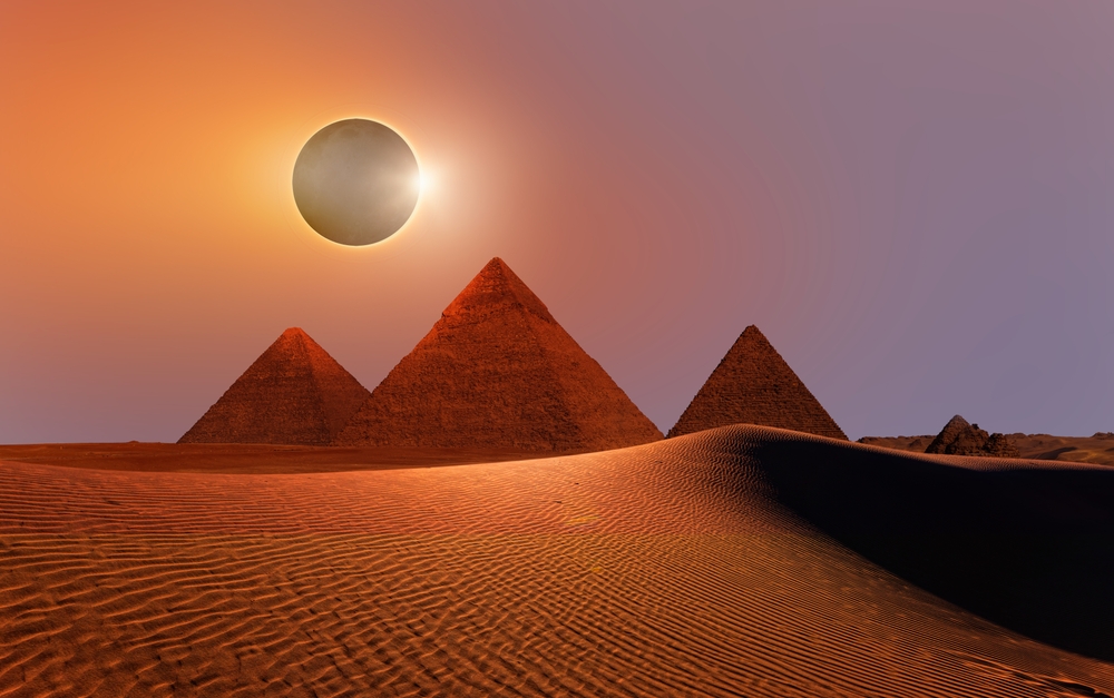 Shutterstock 2433715345