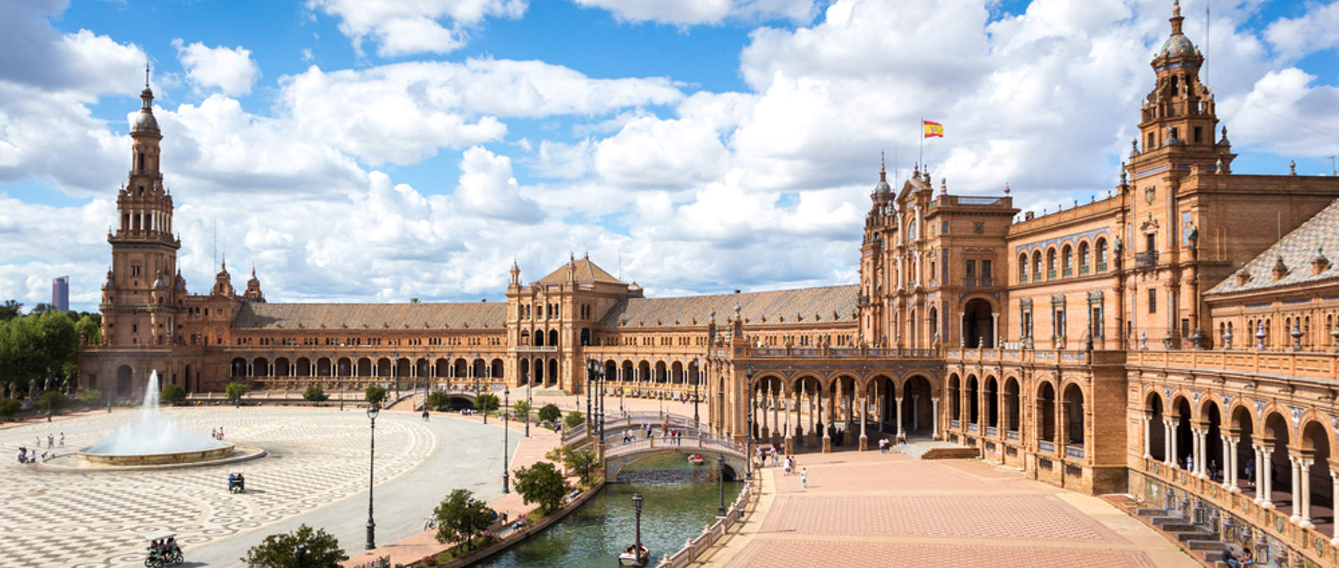 Shutterstock 1954418593 (1)