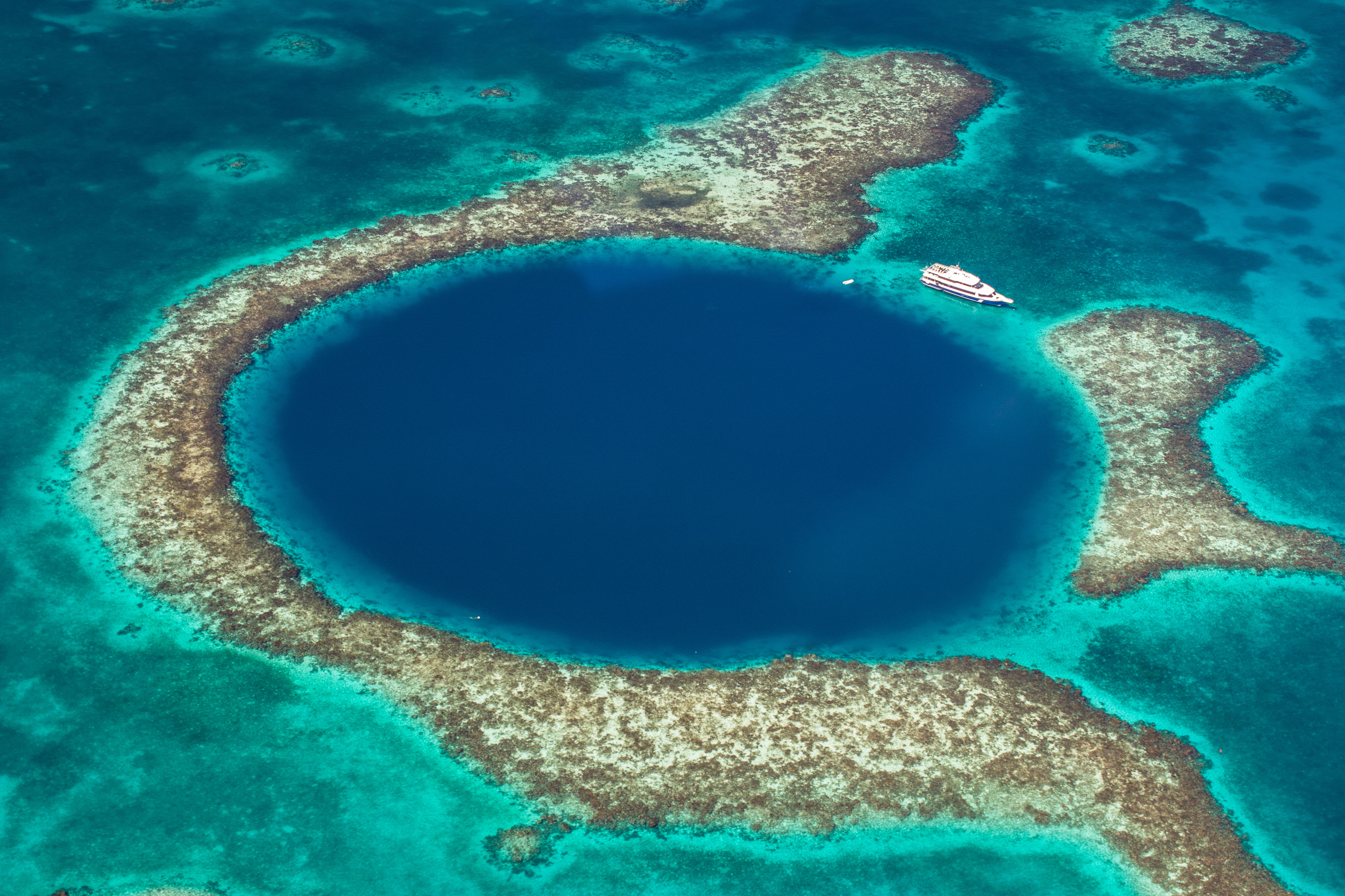 Belize Barrier Reef Blue Hole (1)