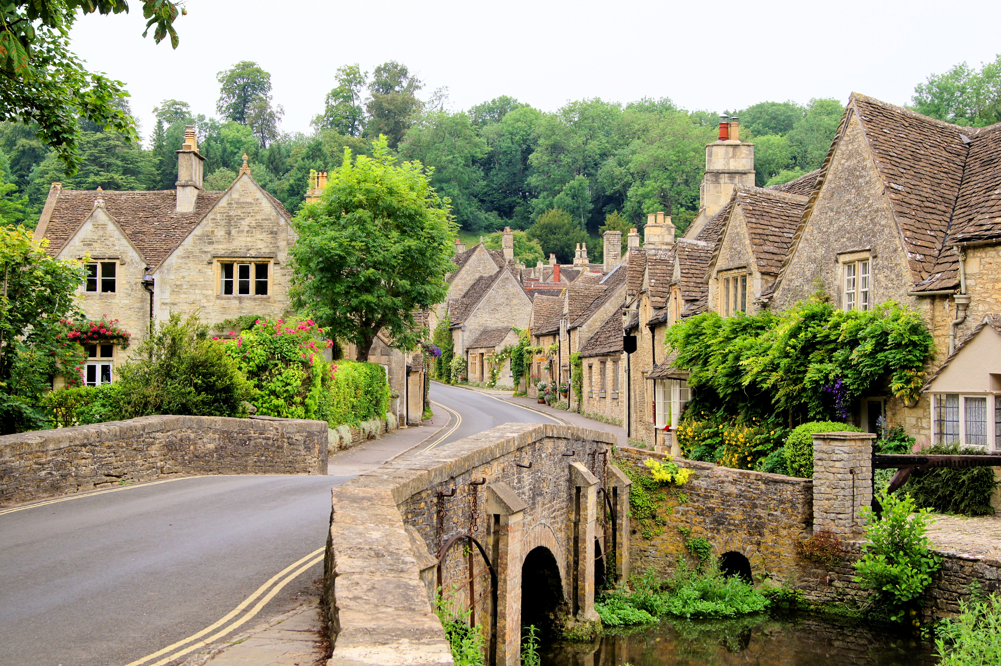 Cotswold Picturesque Village (1)