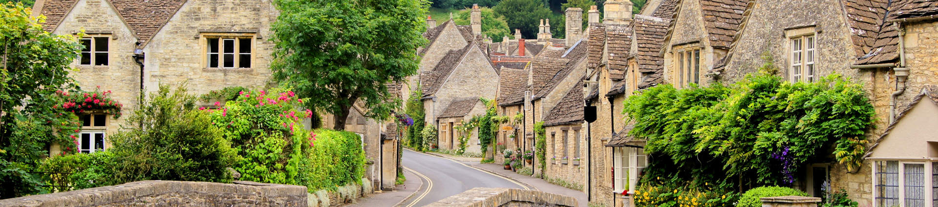 Cotswold Picturesque Village (1)