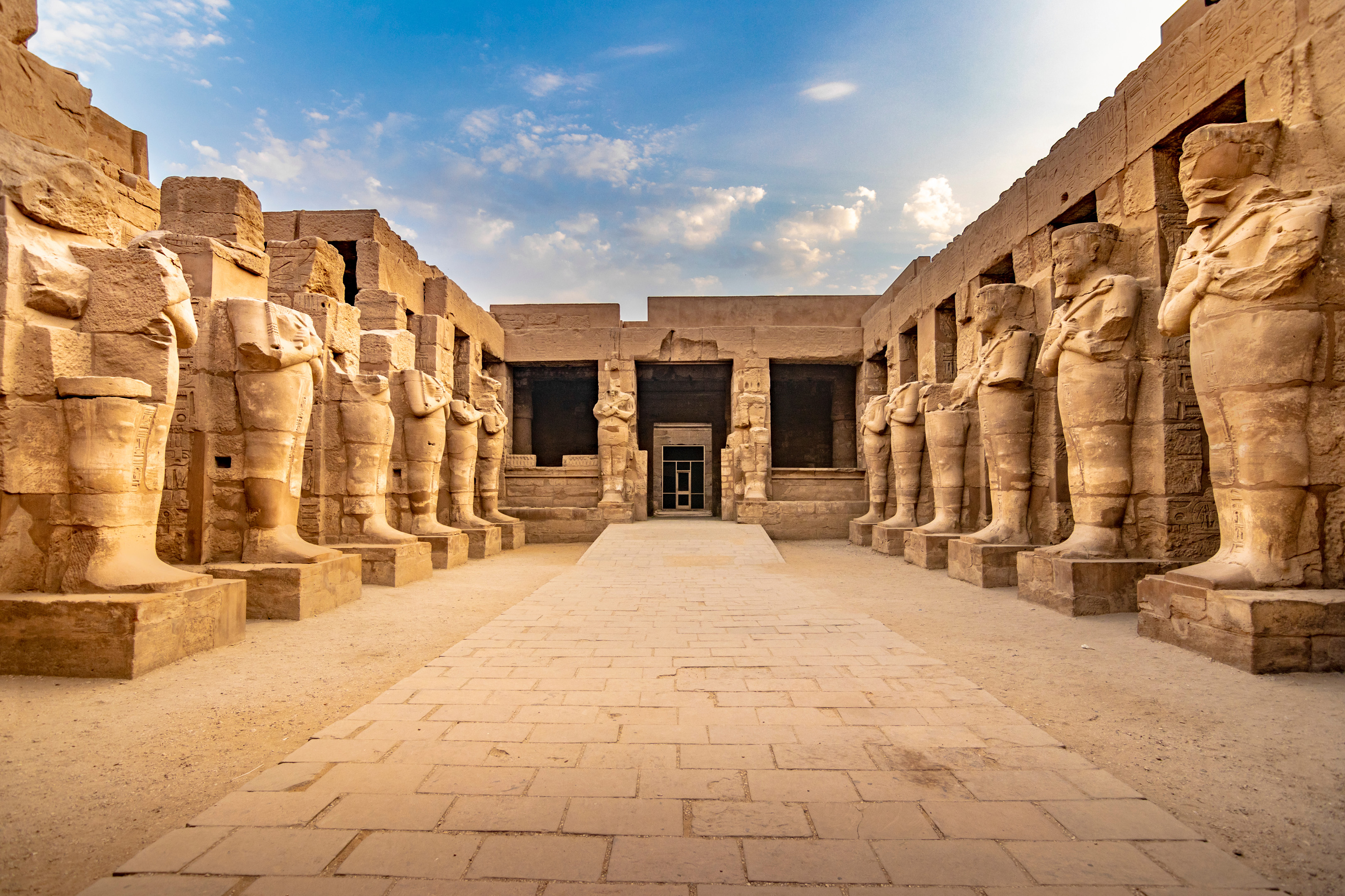 Nile Delights: A Guide to Egypt Sightseeing for Australian Travellers - Exploring Egypt's Iconic Landmarks