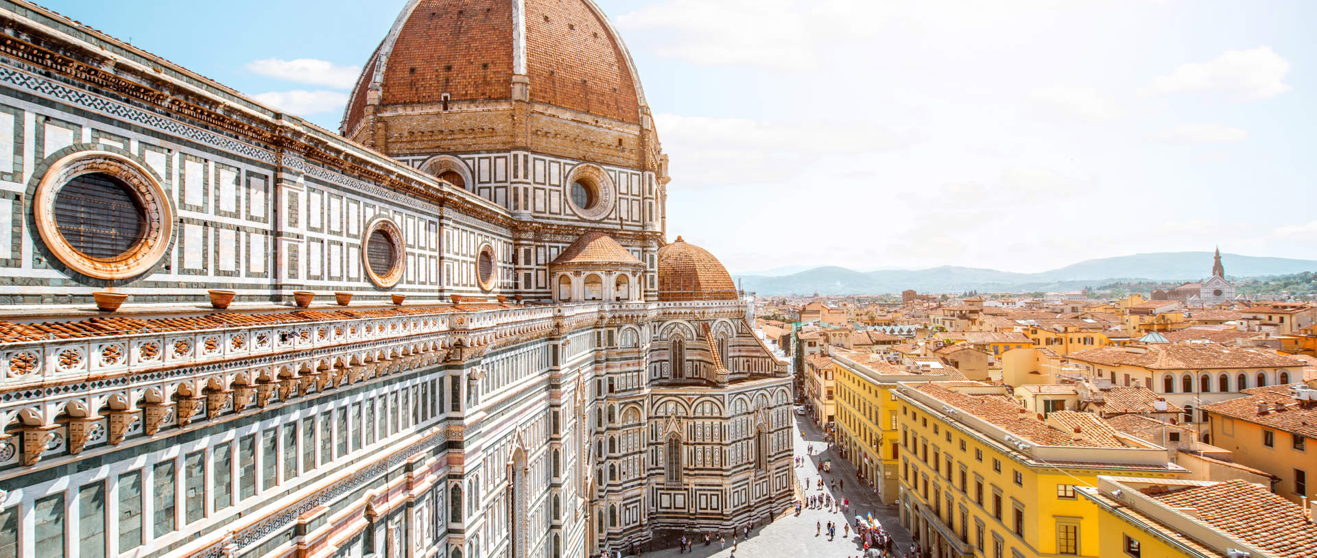 Top Cityscape View On The Dome Of Santa Maria Del Fiore Church And Old Town In Florence (2)